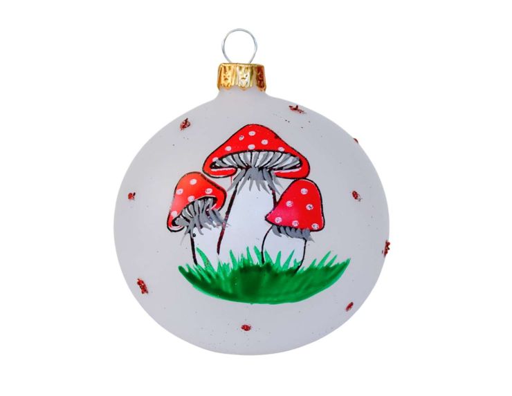 Boule de Noël blanche en verre avec décors champignons rouges à pois blancs. 

Diamètre : 8cm